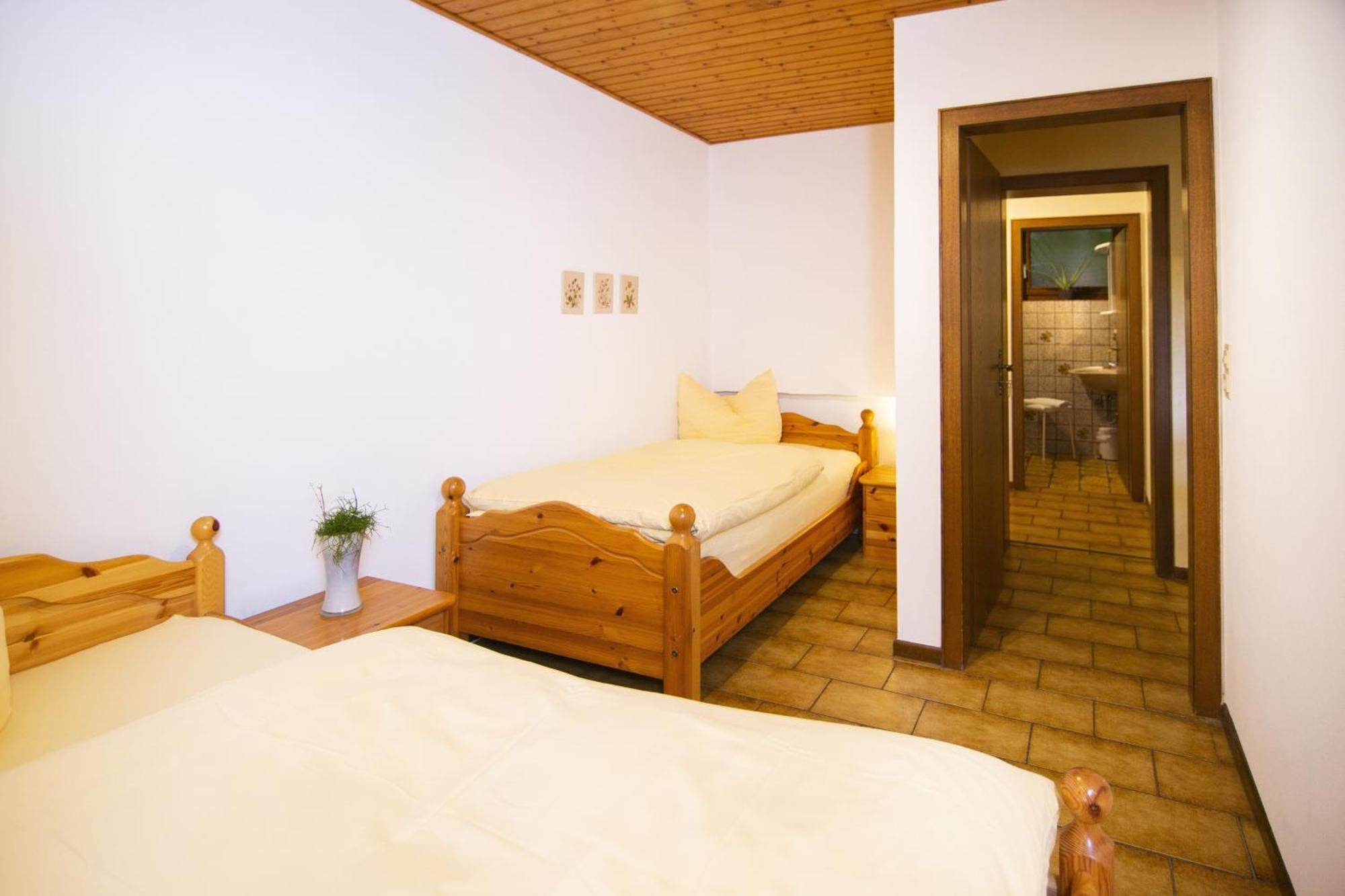 Ferienwohnung "Kirchblick" Im Ferienhaus Blumenhain Bad Wünnenberg Eksteriør billede