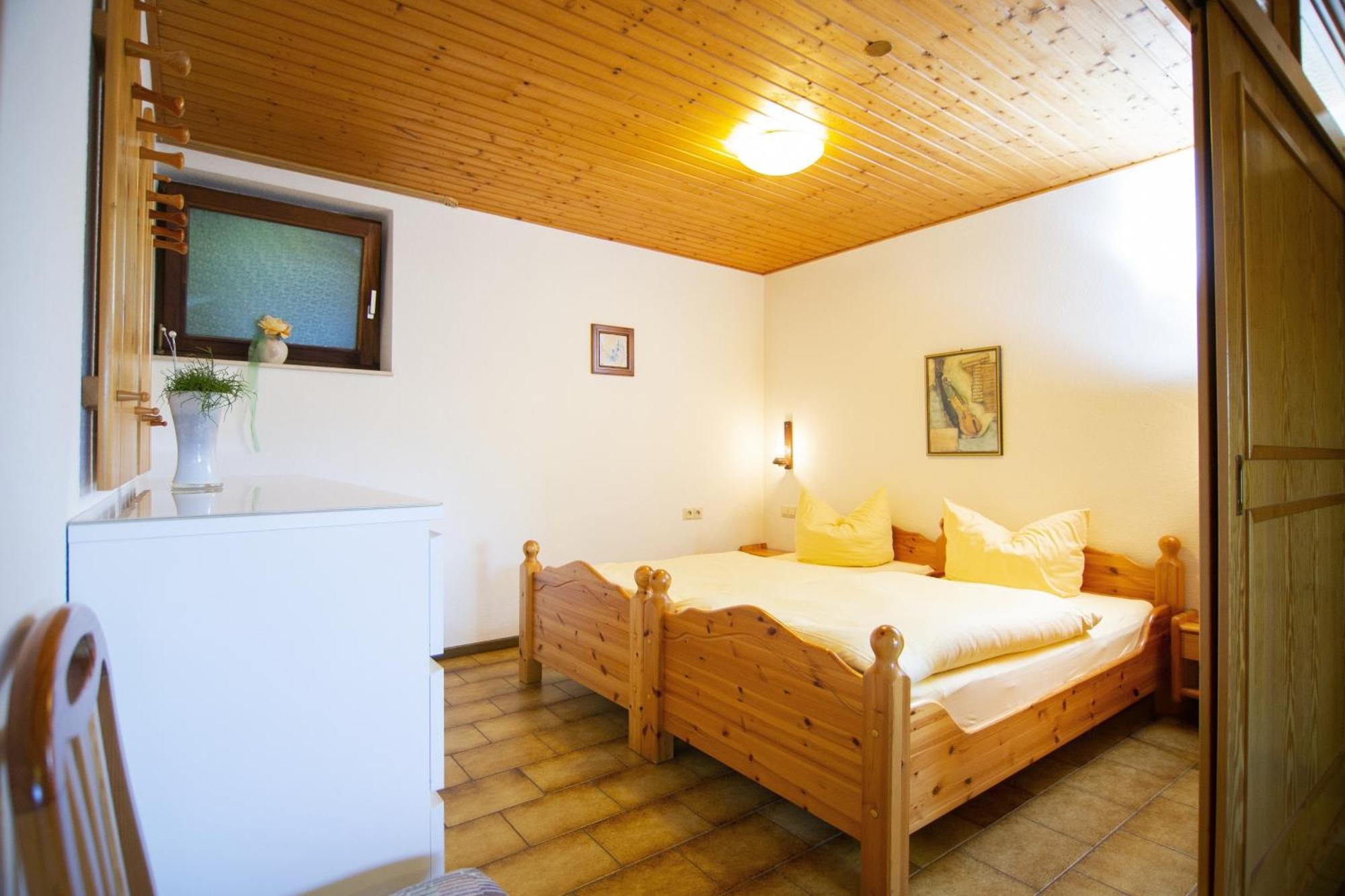 Ferienwohnung "Kirchblick" Im Ferienhaus Blumenhain Bad Wünnenberg Eksteriør billede